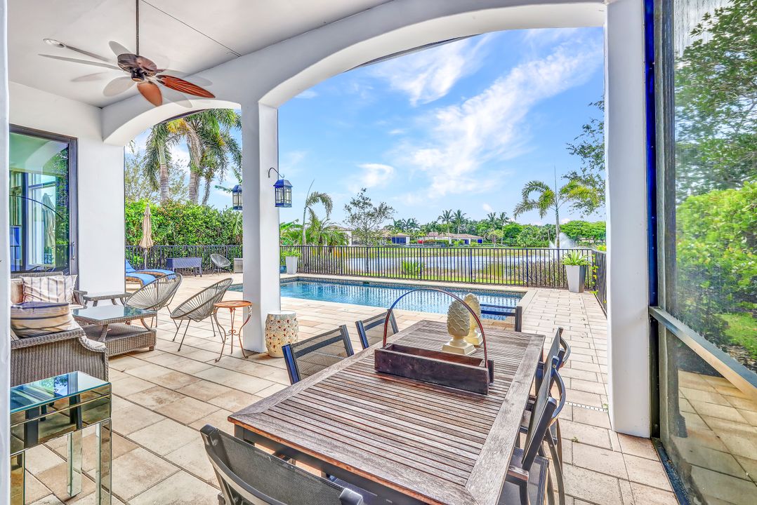 16811 Cabreo Dr, Naples, FL 34110