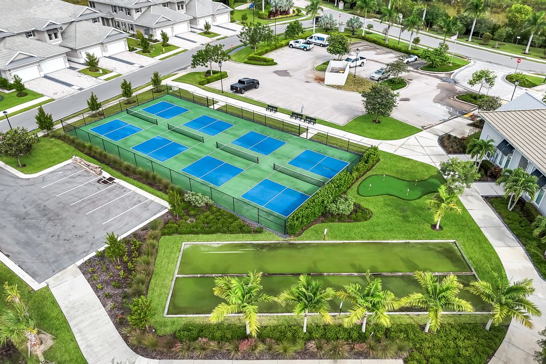 280 Antilles Wy E #101, Naples, FL 34112