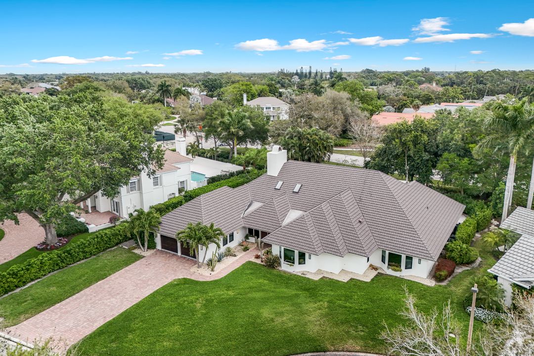 730 Bay Tree Ct, Naples, FL 34108