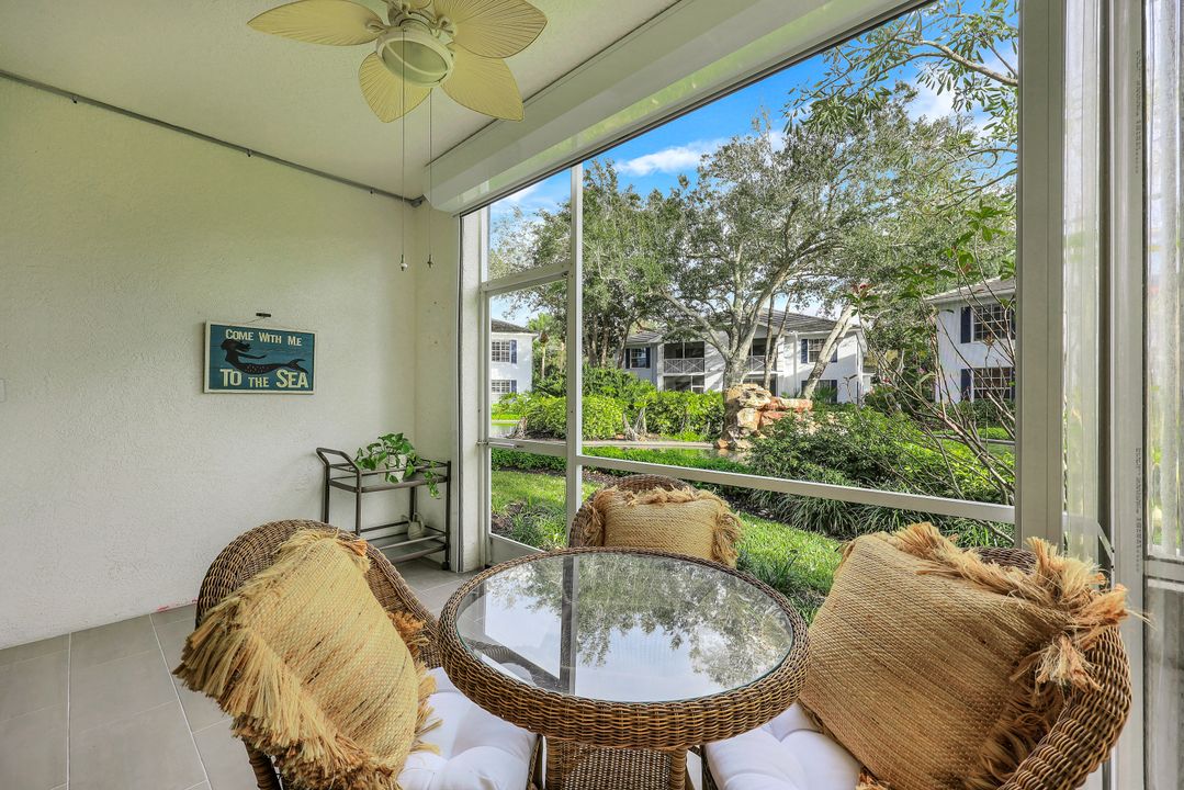 7108 Barrington Cir #2-102, Naples, FL 34108