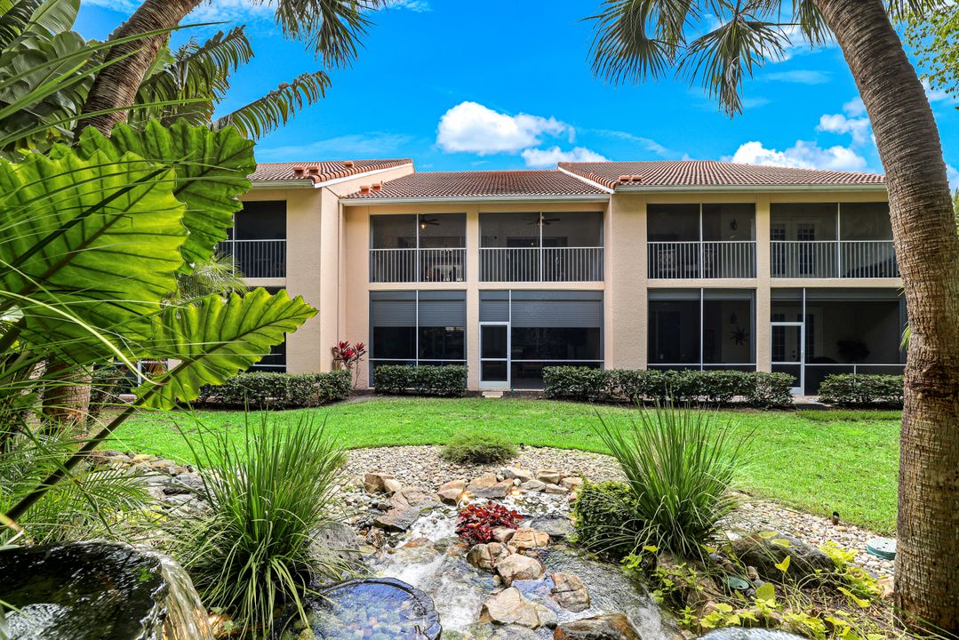 2055 Cascades Dr #4, Naples, FL 34112