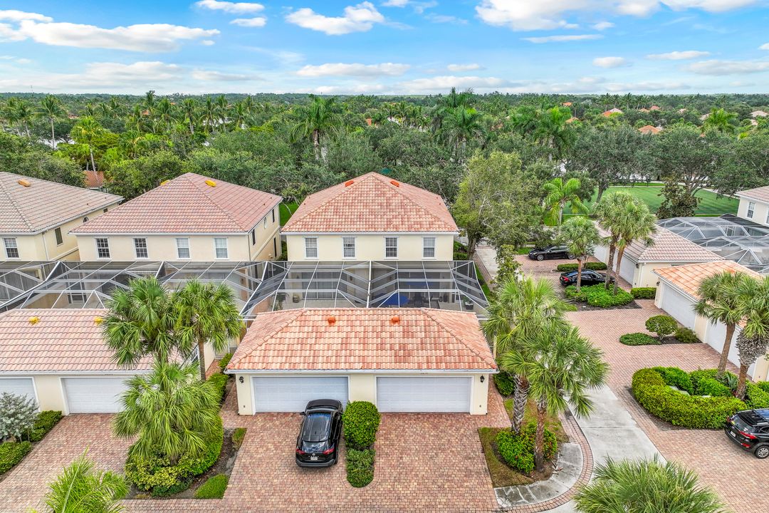 6214 Towncenter Cir, Naples, FL 34119