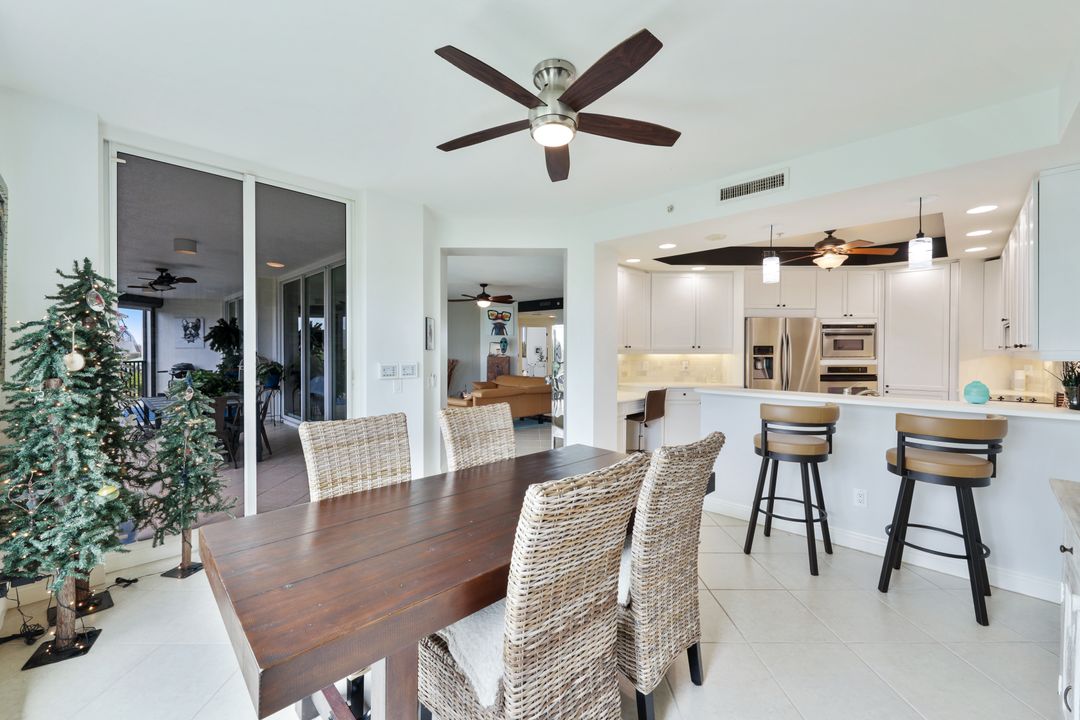 445 Cove Tower Dr #504, Naples, FL 34110