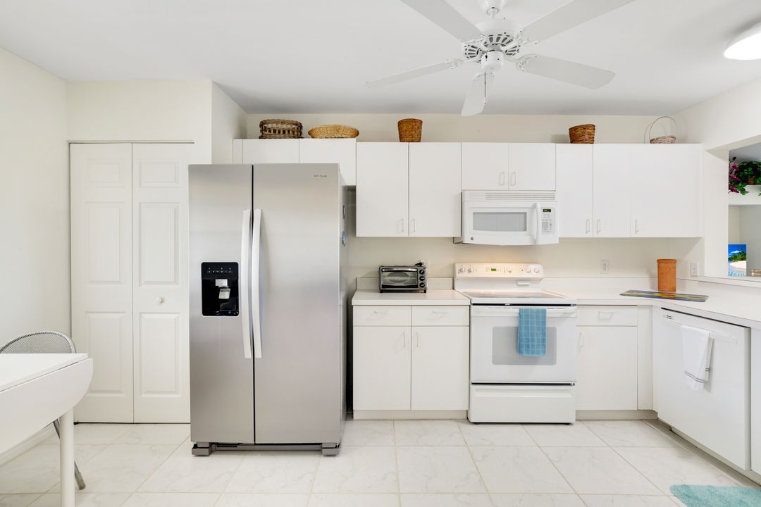 249 Gabriel Cir #2, Naples, FL 34104