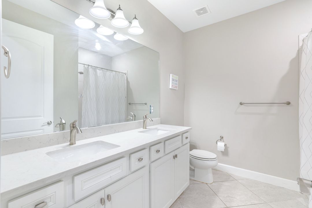 2331 Orchard St, Naples, FL 34120