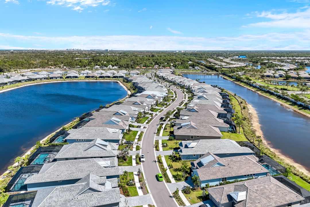 8850 Calypso Ct, Naples, FL 34112