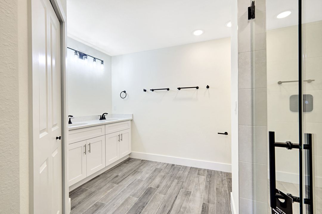 3603 NE 9th Ave, Cape Coral, FL 33909