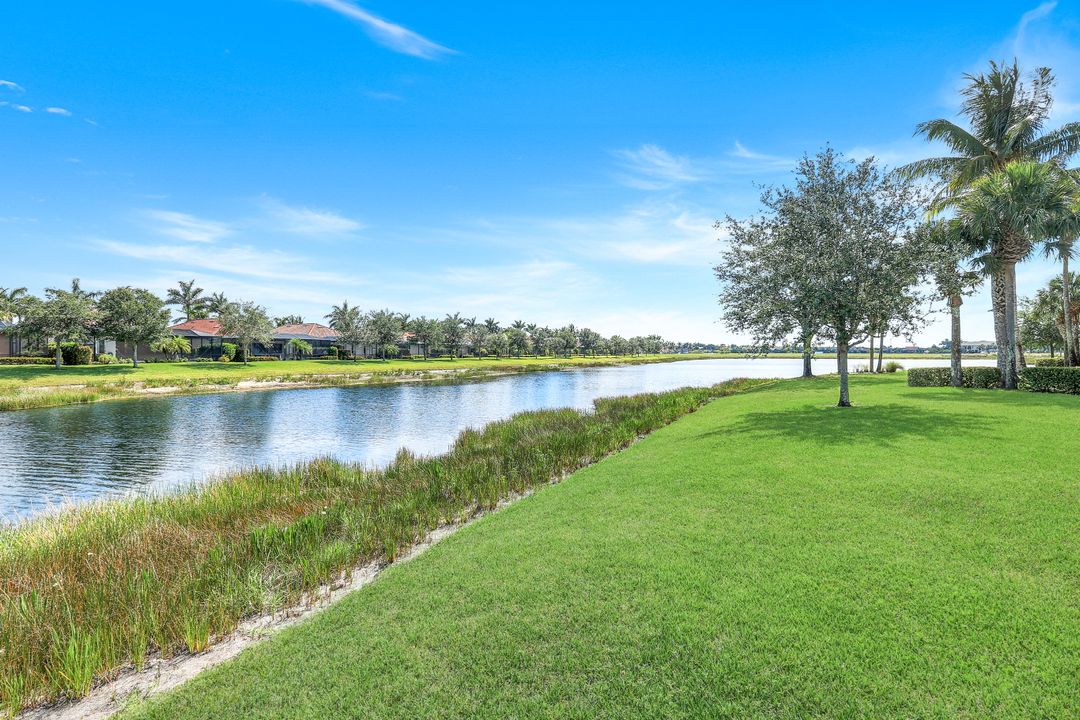 3159 Serena Ln #102, Naples, FL 34114