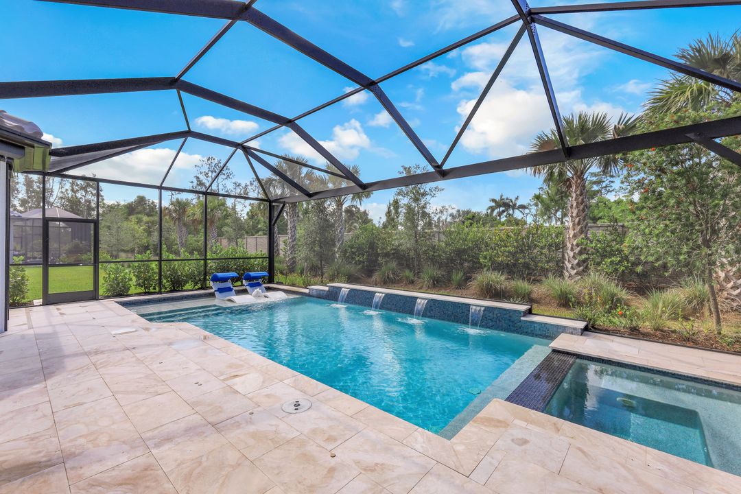 8880 Scarlotti Pl, Naples, FL 34119