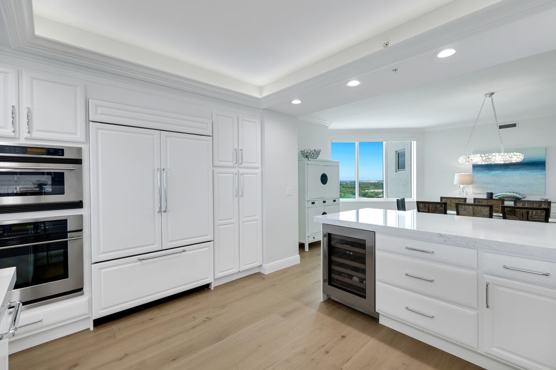 275 Indies Way #1202, Naples, FL 34110