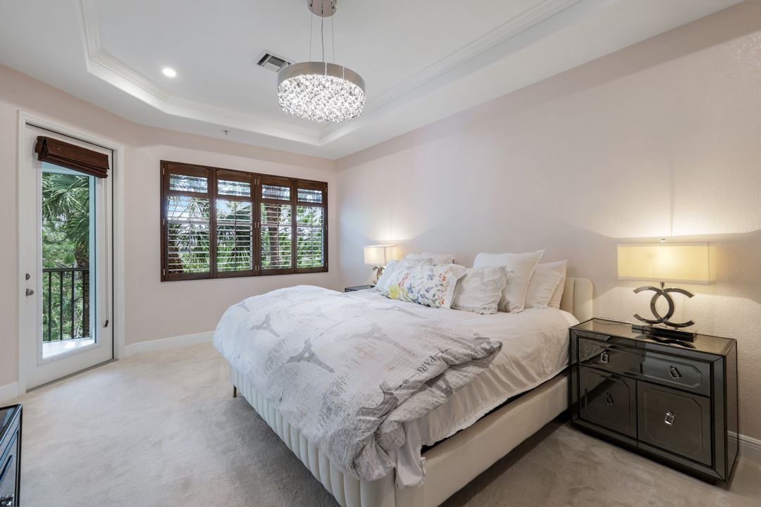 12858 Carrington Cir #201, Naples, FL 34105