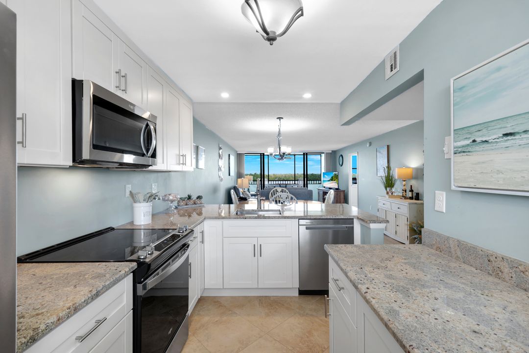 4223 Bay Beach Ln  #2D, Fort Myers Beach, FL 33931