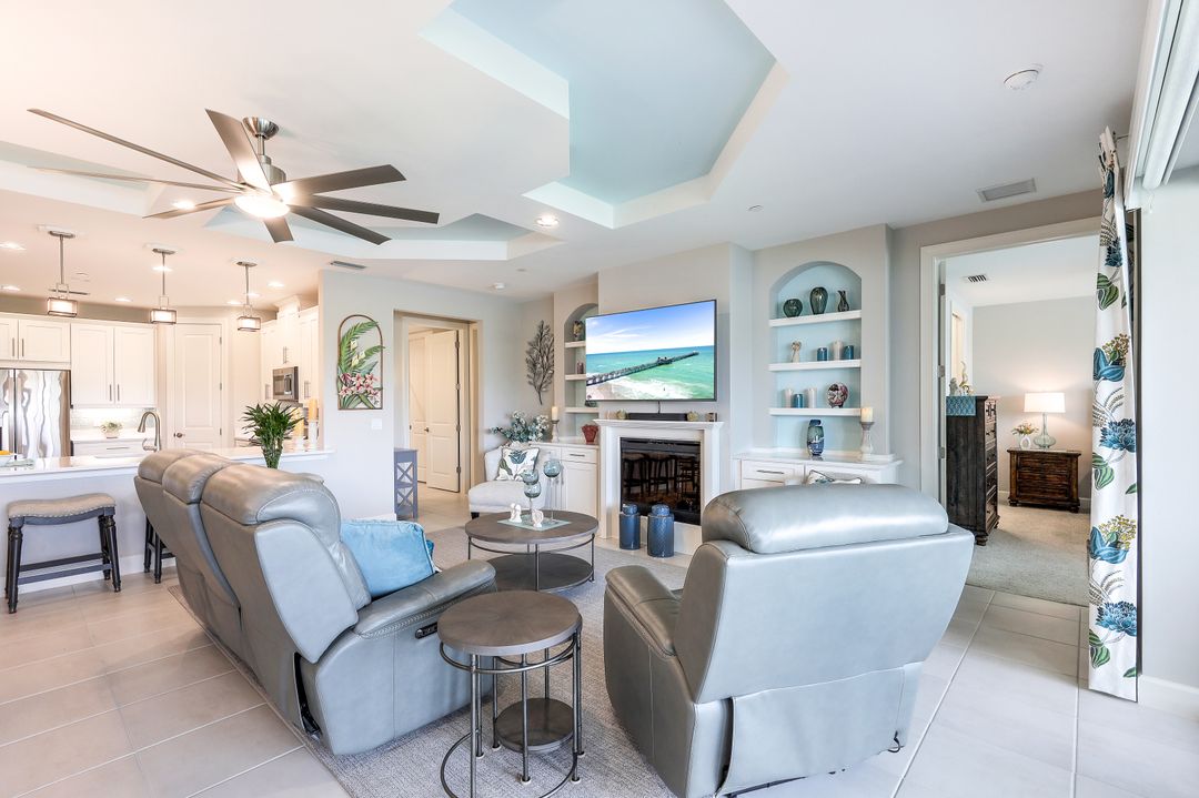 9650 Montelanico Loop #102, Naples, FL 34119