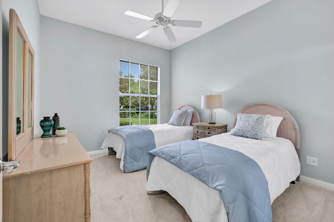 3713 Whidbey Way, Naples, FL 34119