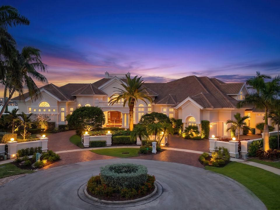 490 Renard Ct, Marco Island, FL 34145