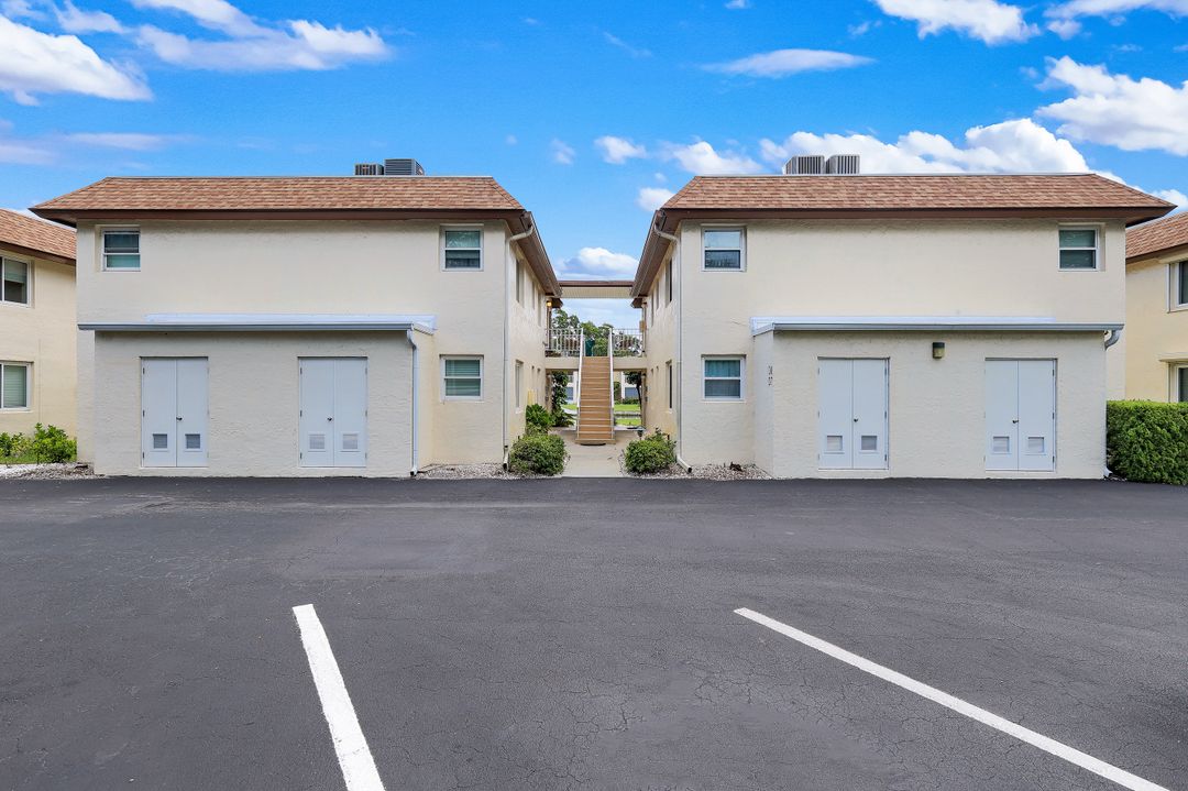1155 Sandpiper St #D8, Naples, FL 34102