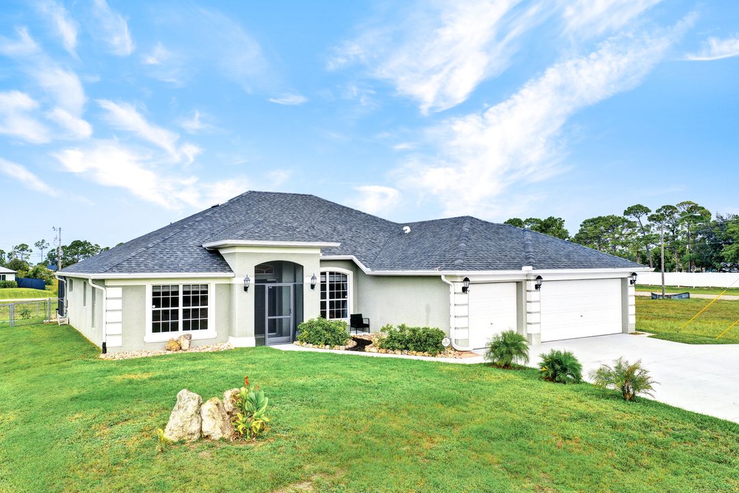 4414 Garden Blvd, Cape Coral, FL 33909