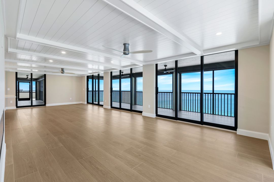 9715 Gulf Shore Dr #702, Naples, FL 34108