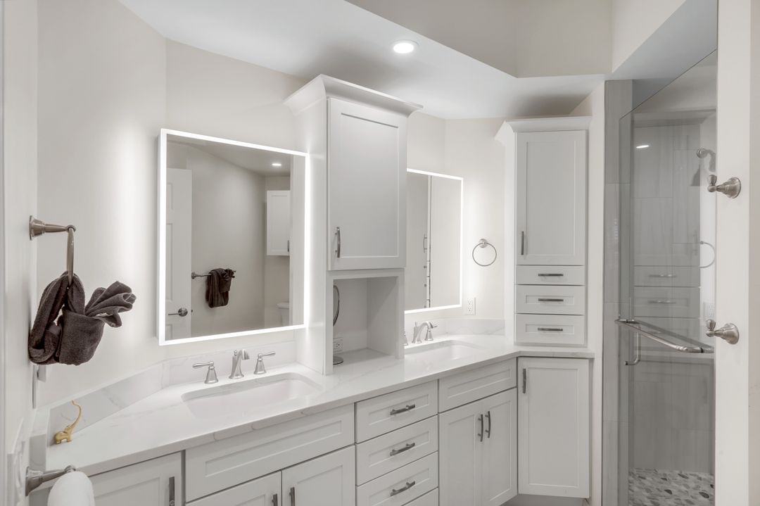 400 L'Ambiance Cir #104, Naples, FL 34108