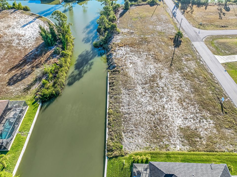 2027 NE 34th Terrace, Cape Coral, FL 33909