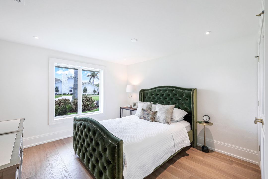 579 Neapolitan Way, Naples, FL 34103