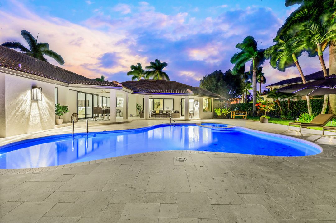 579 Neapolitan Way, Naples, FL 34103