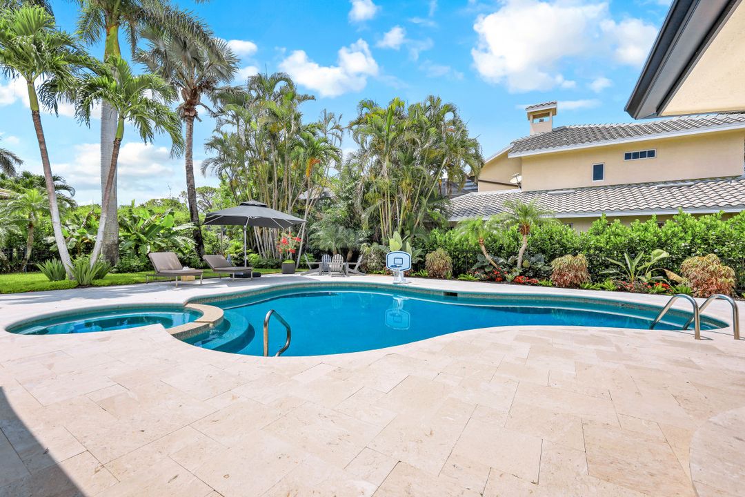 579 Neapolitan Way, Naples, FL 34103