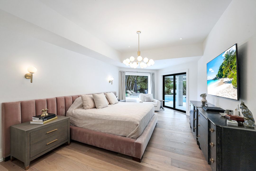 579 Neapolitan Way, Naples, FL 34103