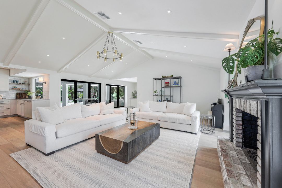 579 Neapolitan Way, Naples, FL 34103