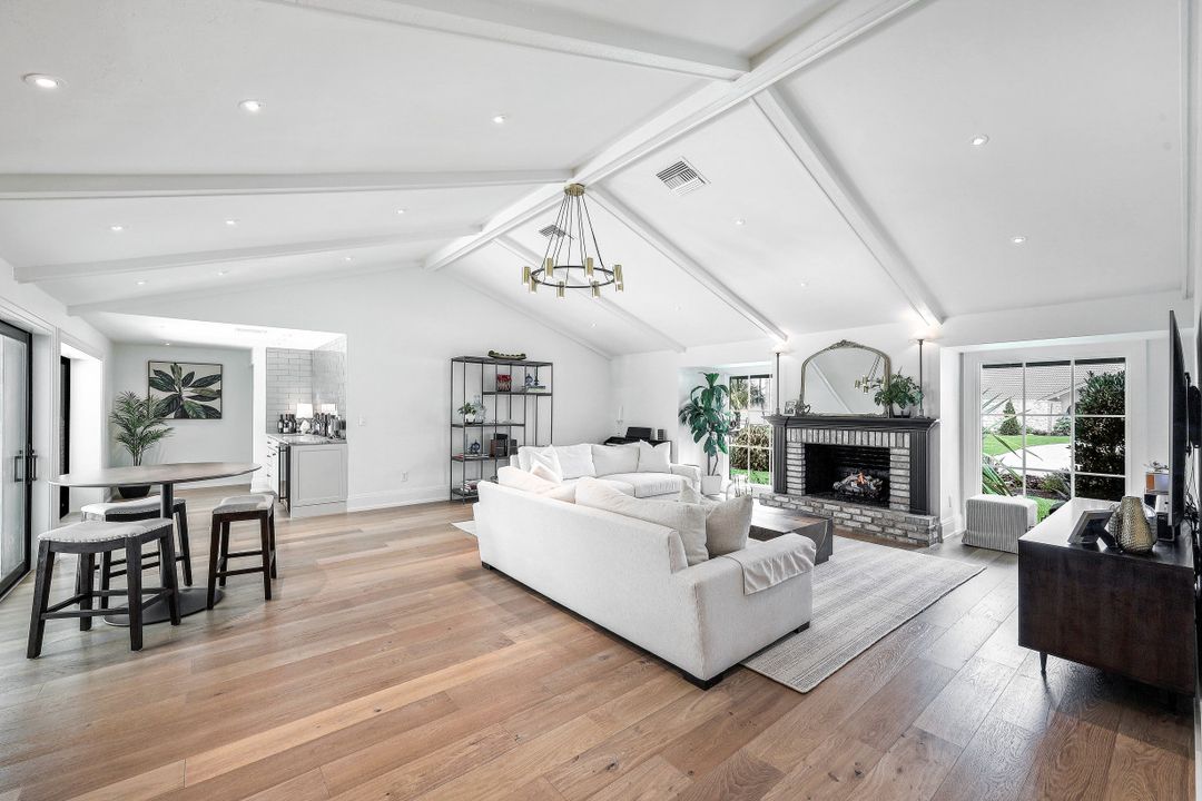 579 Neapolitan Way, Naples, FL 34103