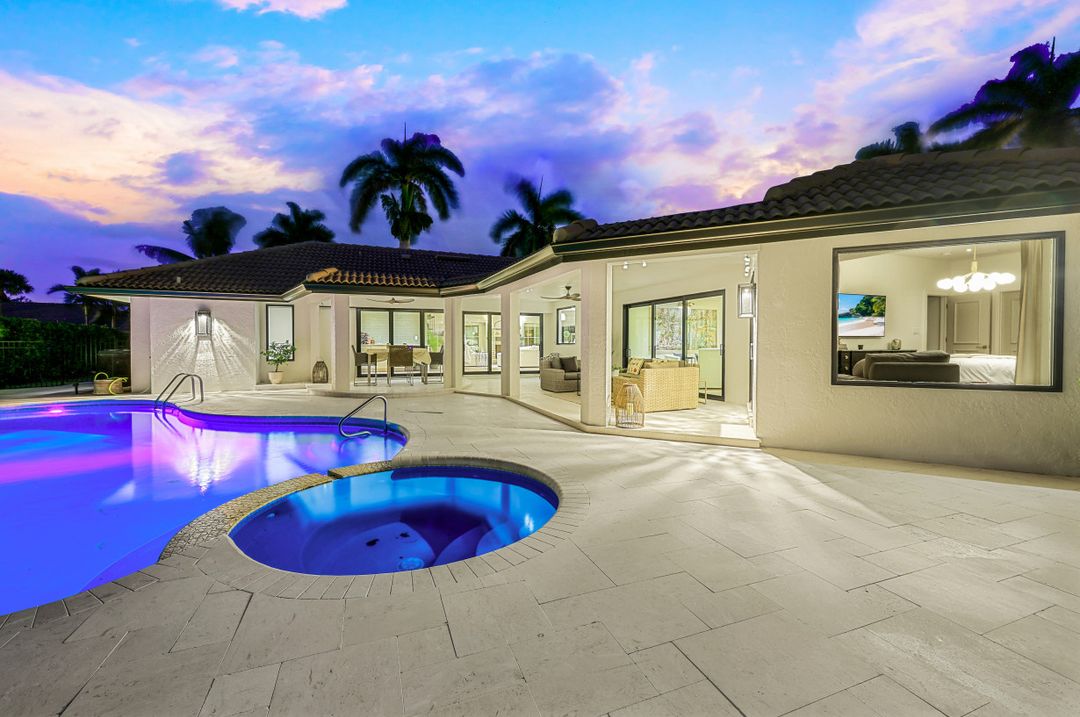 579 Neapolitan Way, Naples, FL 34103