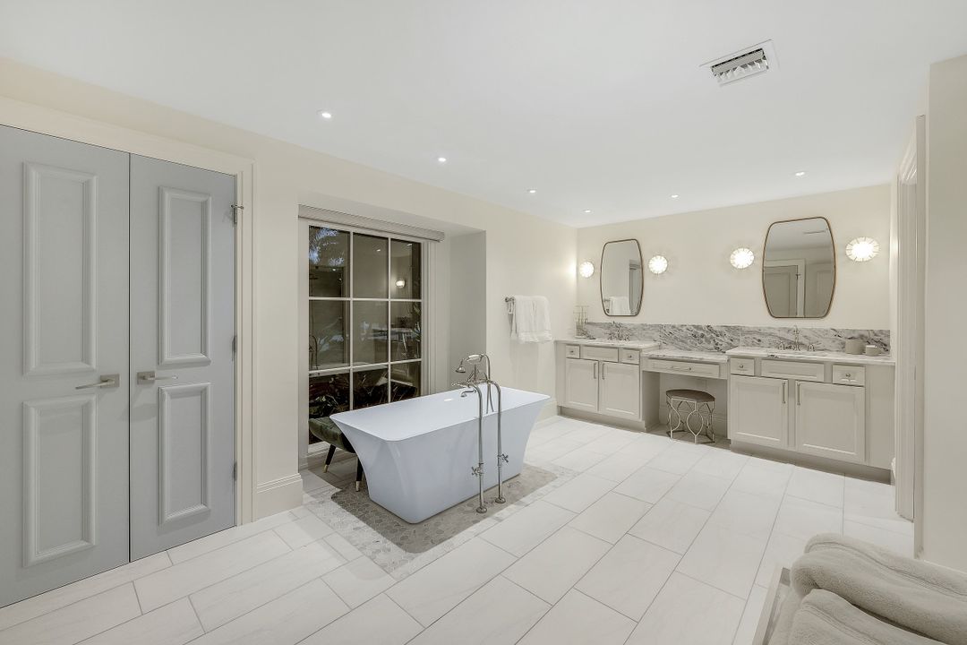 579 Neapolitan Way, Naples, FL 34103