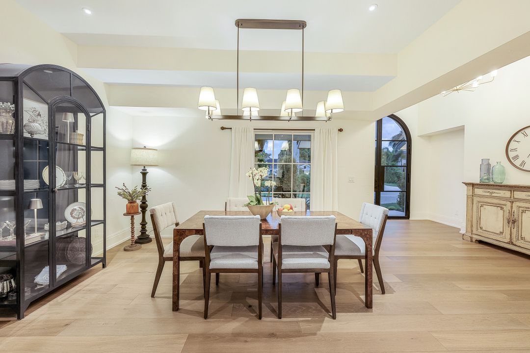 579 Neapolitan Way, Naples, FL 34103