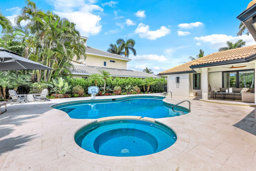 579 Neapolitan Way, Naples, FL 34103