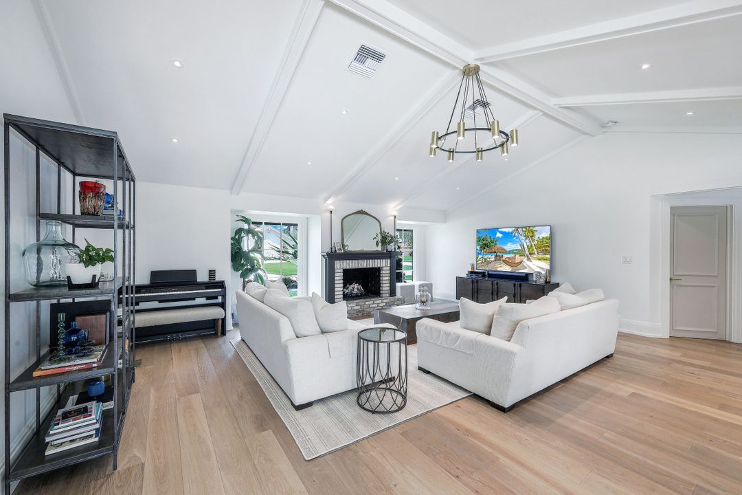 579 Neapolitan Way, Naples, FL 34103