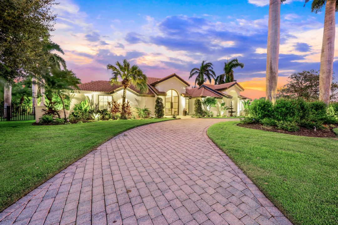 579 Neapolitan Way, Naples, FL 34103