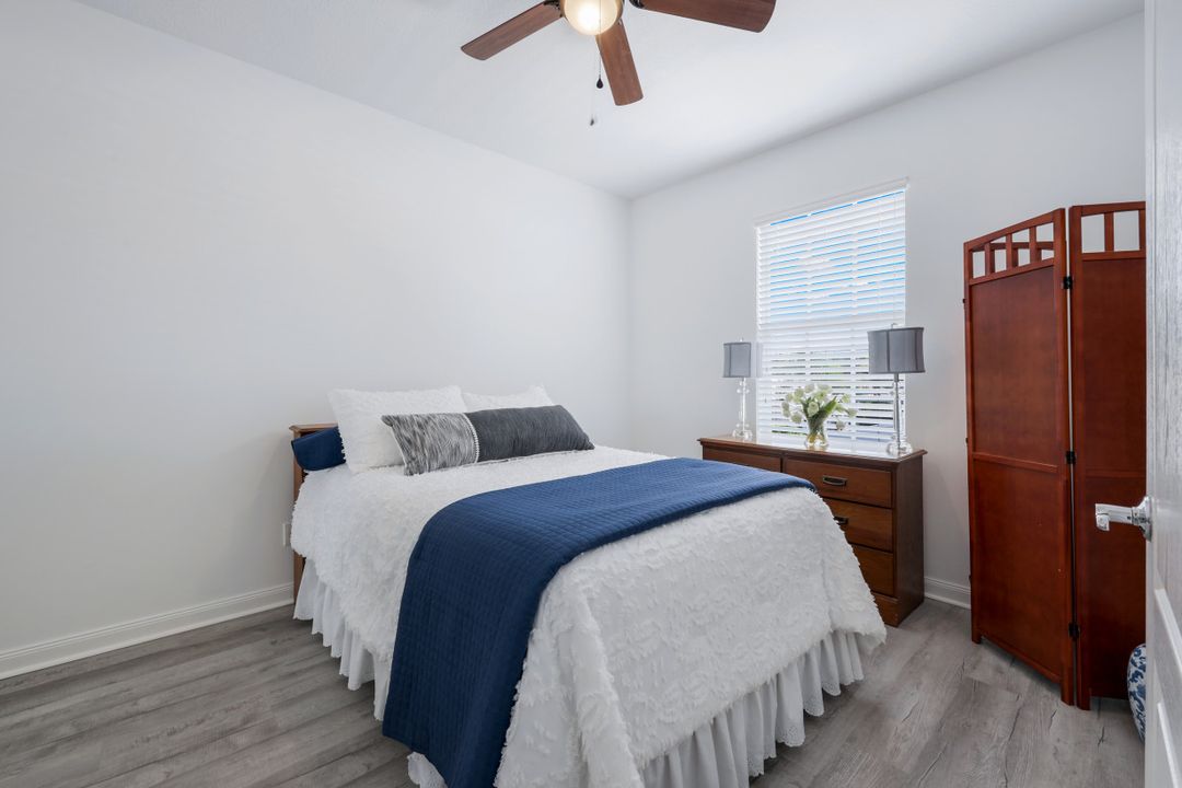 6214 Towncenter Cir, Naples, FL 34119