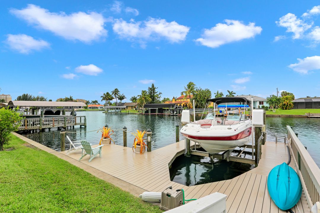 5518 SW 11th Ave, Cape Coral, FL 33914