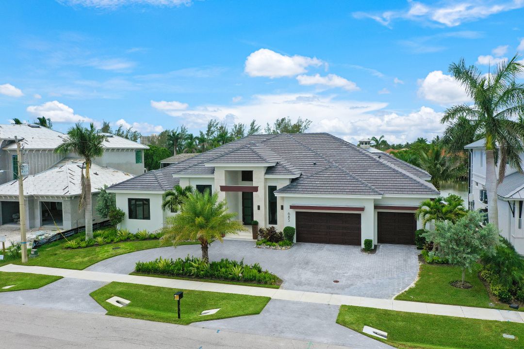 685 Cameo Ct, Marco Island, FL 34145