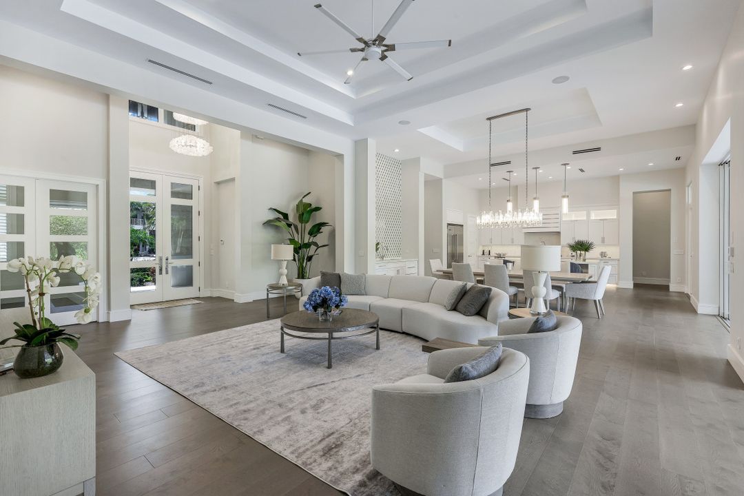 569 Neapolitan Way, Naples, FL 34103