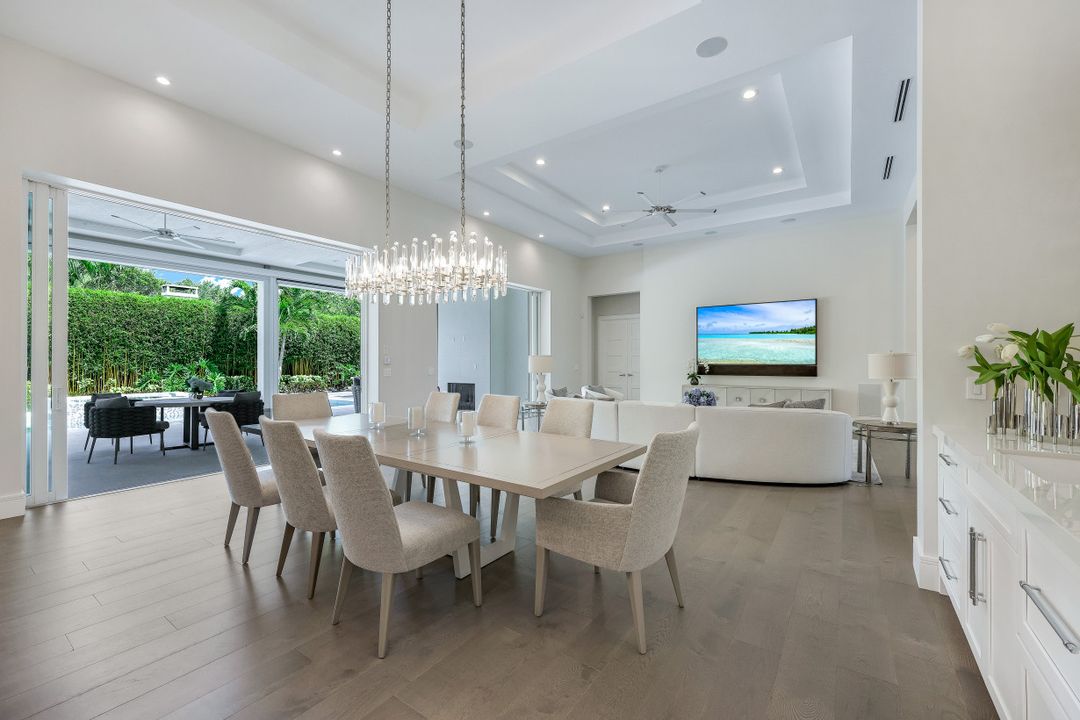 569 Neapolitan Way, Naples, FL 34103