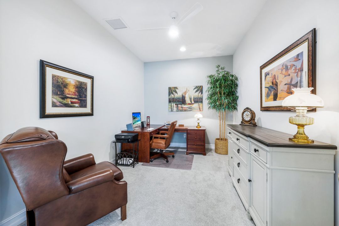 8271 Venetian Pointe Dr, Fort Myers, FL 33908