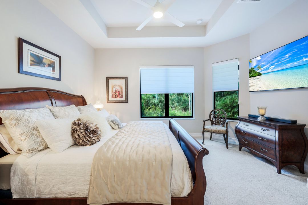 8271 Venetian Pointe Dr, Fort Myers, FL 33908