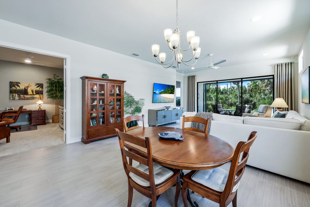 8271 Venetian Pointe Dr, Fort Myers, FL 33908