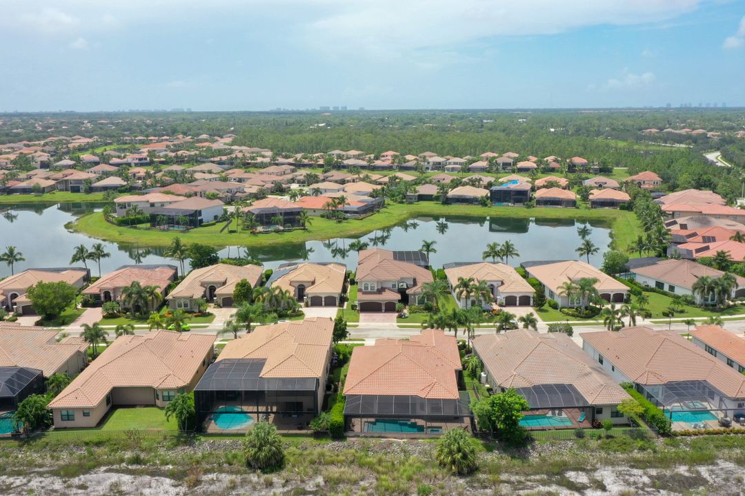 3256 Atlantic Cir, Naples, FL 34119