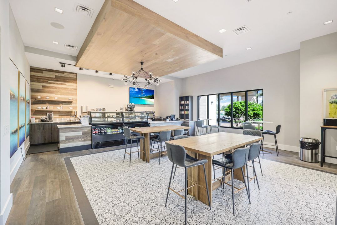 9653 Montelanico Loop #103, Naples, FL 34119