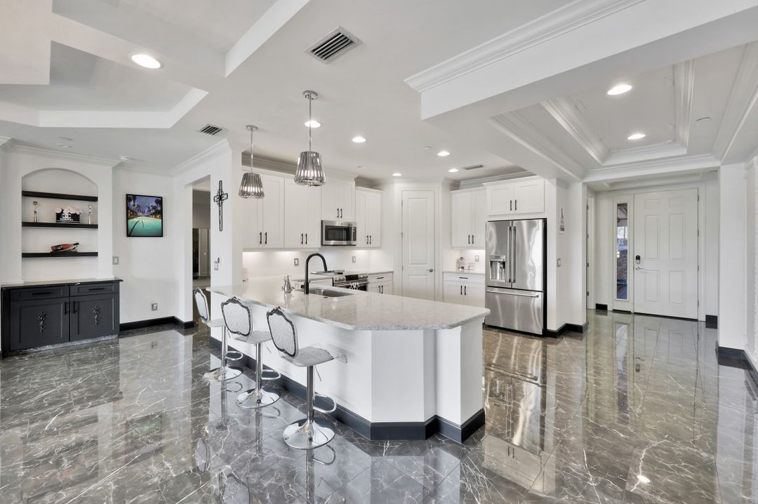 9653 Montelanico Loop #103, Naples, FL 34119