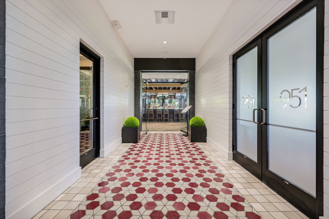 9653 Montelanico Loop #103, Naples, FL 34119