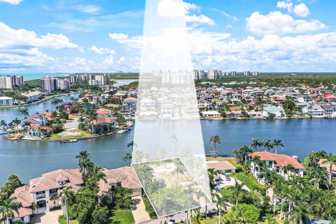 191 Seabreeze Ave, Naples, FL 34108