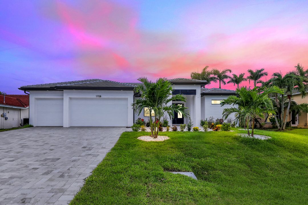 1708 SW 54th St, Cape Coral, FL 33914